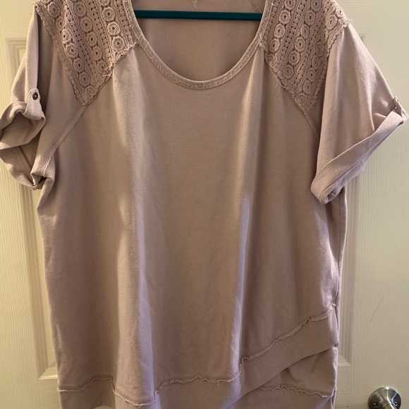 Maurice’s shirt - Picture 2 of 2